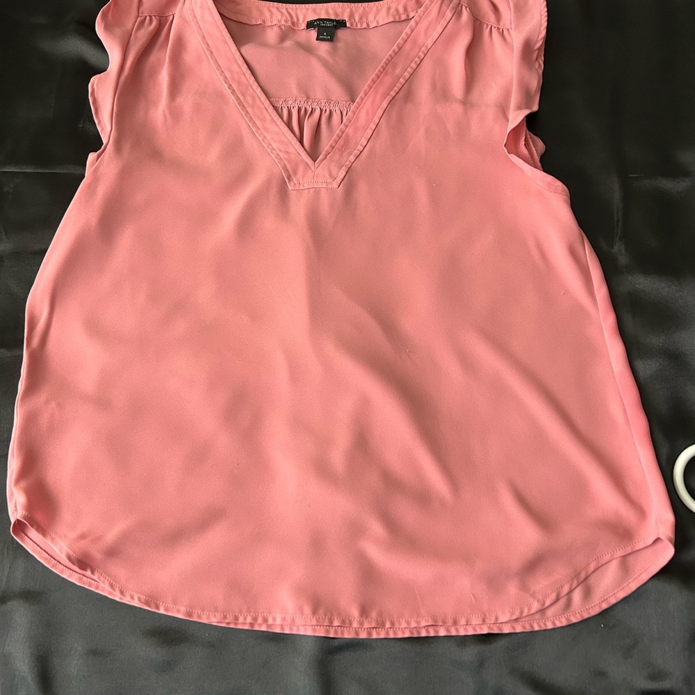 Ann Taylor V-Neck Blouse. Size small